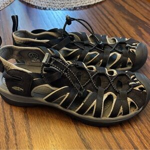 KEEN Whisper Closed Toe Sandals Women’s